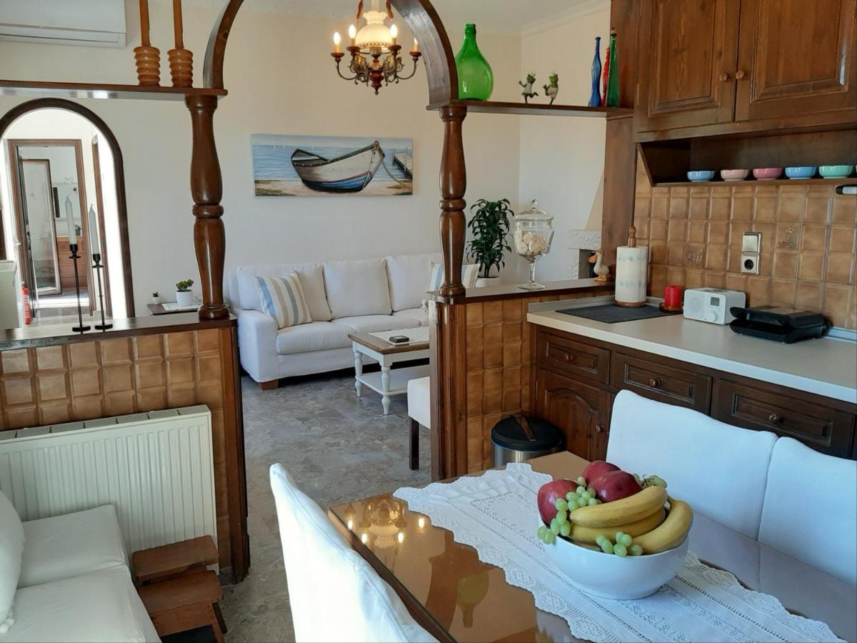 Kontis Apts Apartment Pelekas Bagian luar foto
