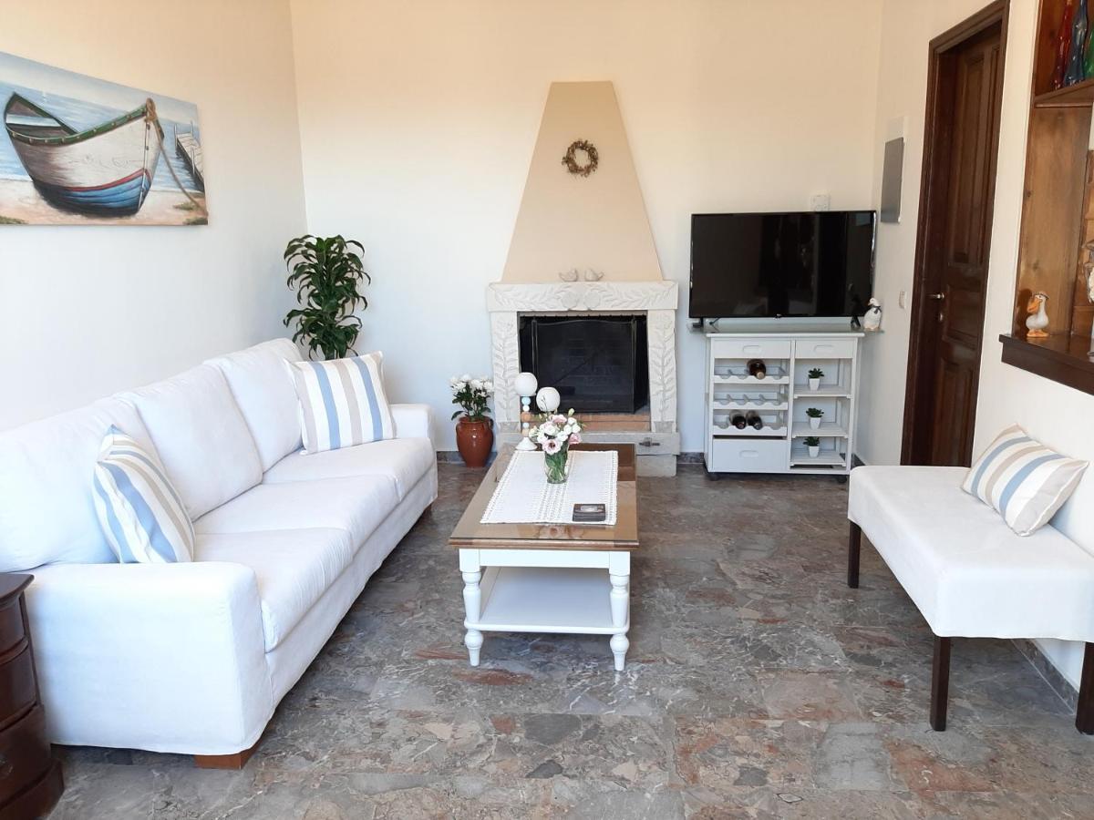 Kontis Apts Apartment Pelekas Bagian luar foto