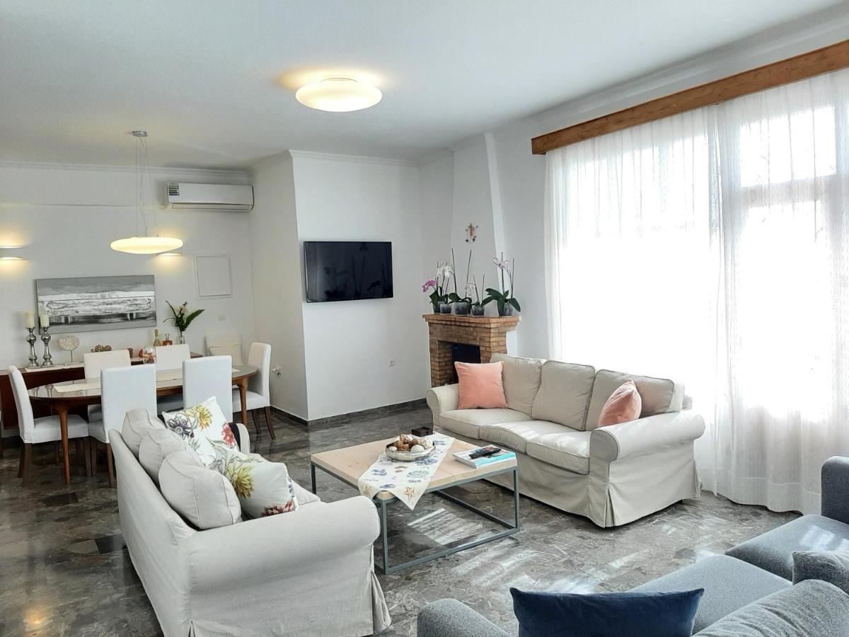Kontis Apts Apartment Pelekas Bagian luar foto