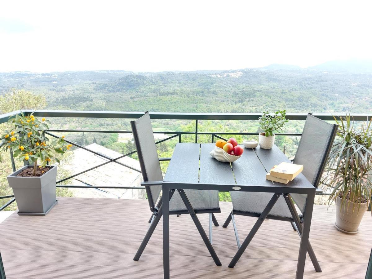 Kontis Apts Apartment Pelekas Bagian luar foto