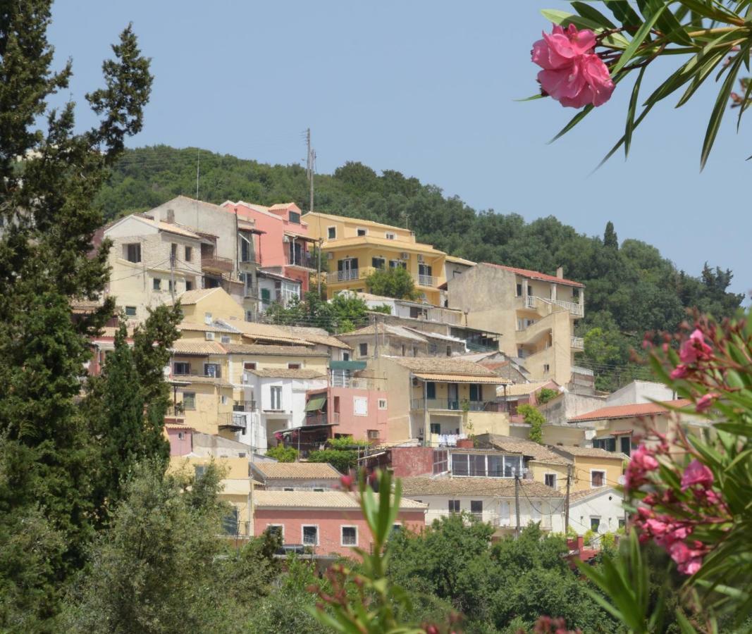 Kontis Apts Apartment Pelekas Bagian luar foto