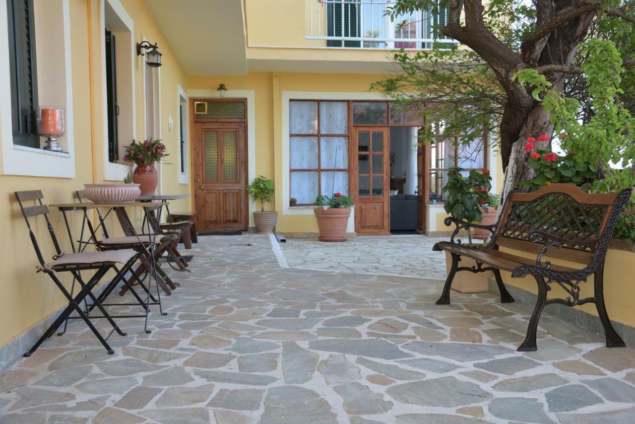 Kontis Apts Apartment Pelekas Bagian luar foto