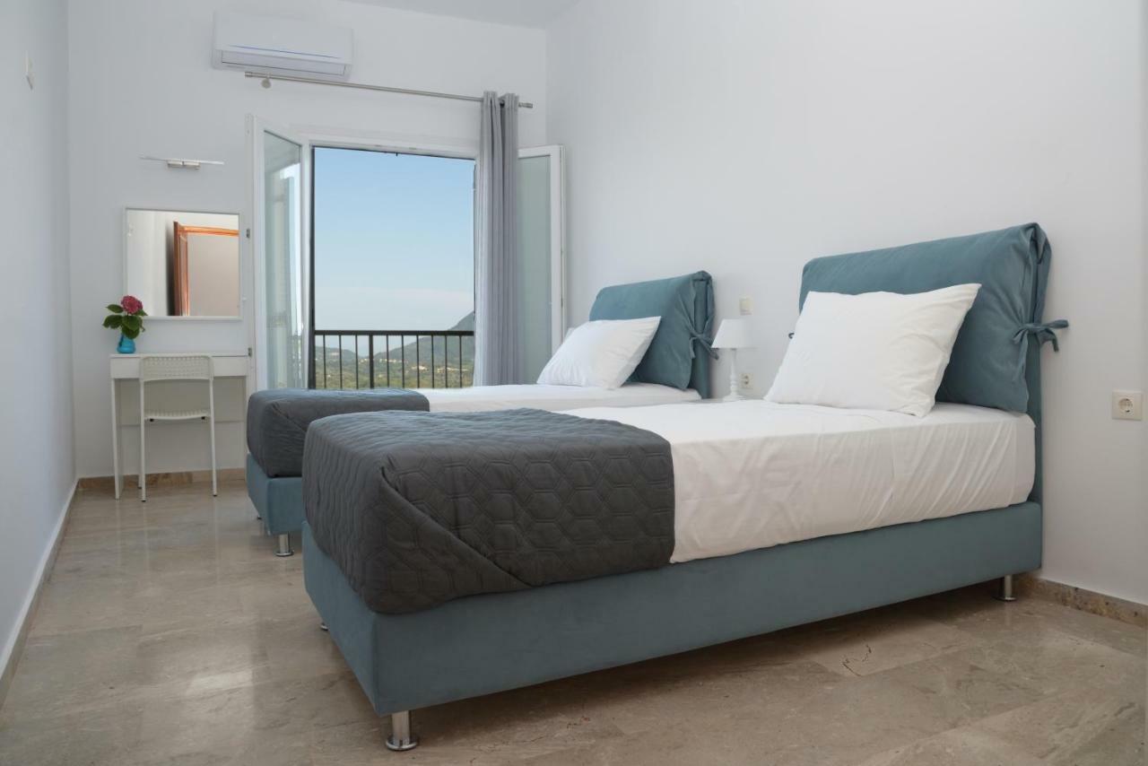 Kontis Apts Apartment Pelekas Bagian luar foto