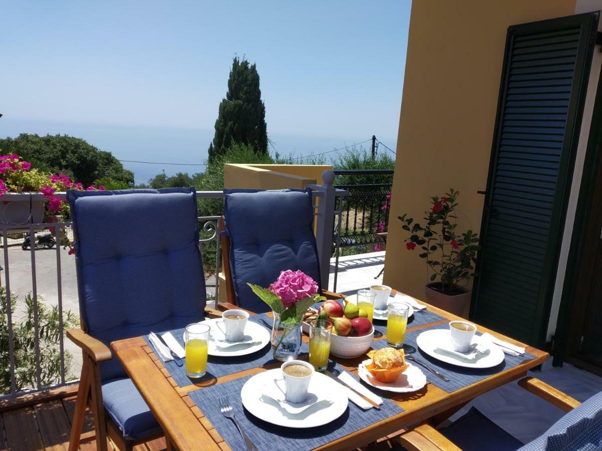 Kontis Apts Apartment Pelekas Bagian luar foto