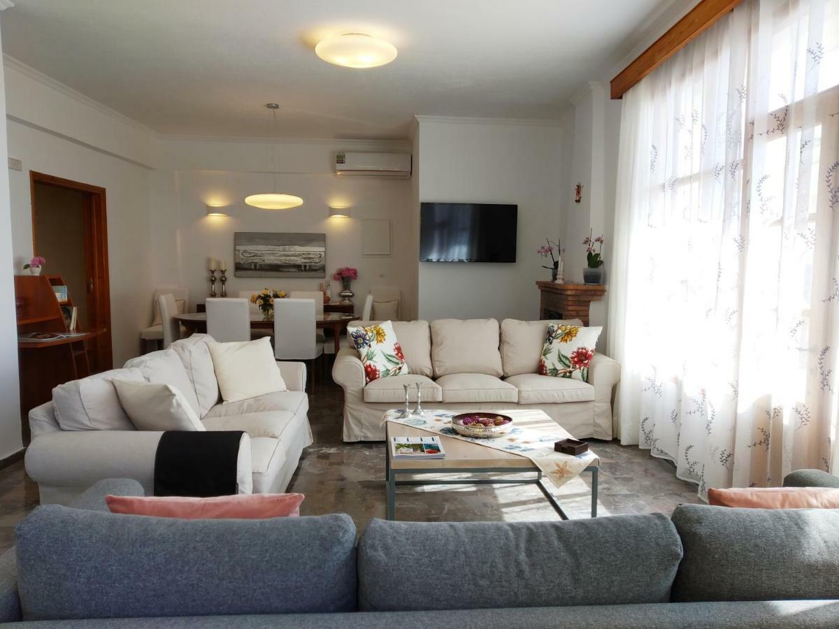 Kontis Apts Apartment Pelekas Bagian luar foto