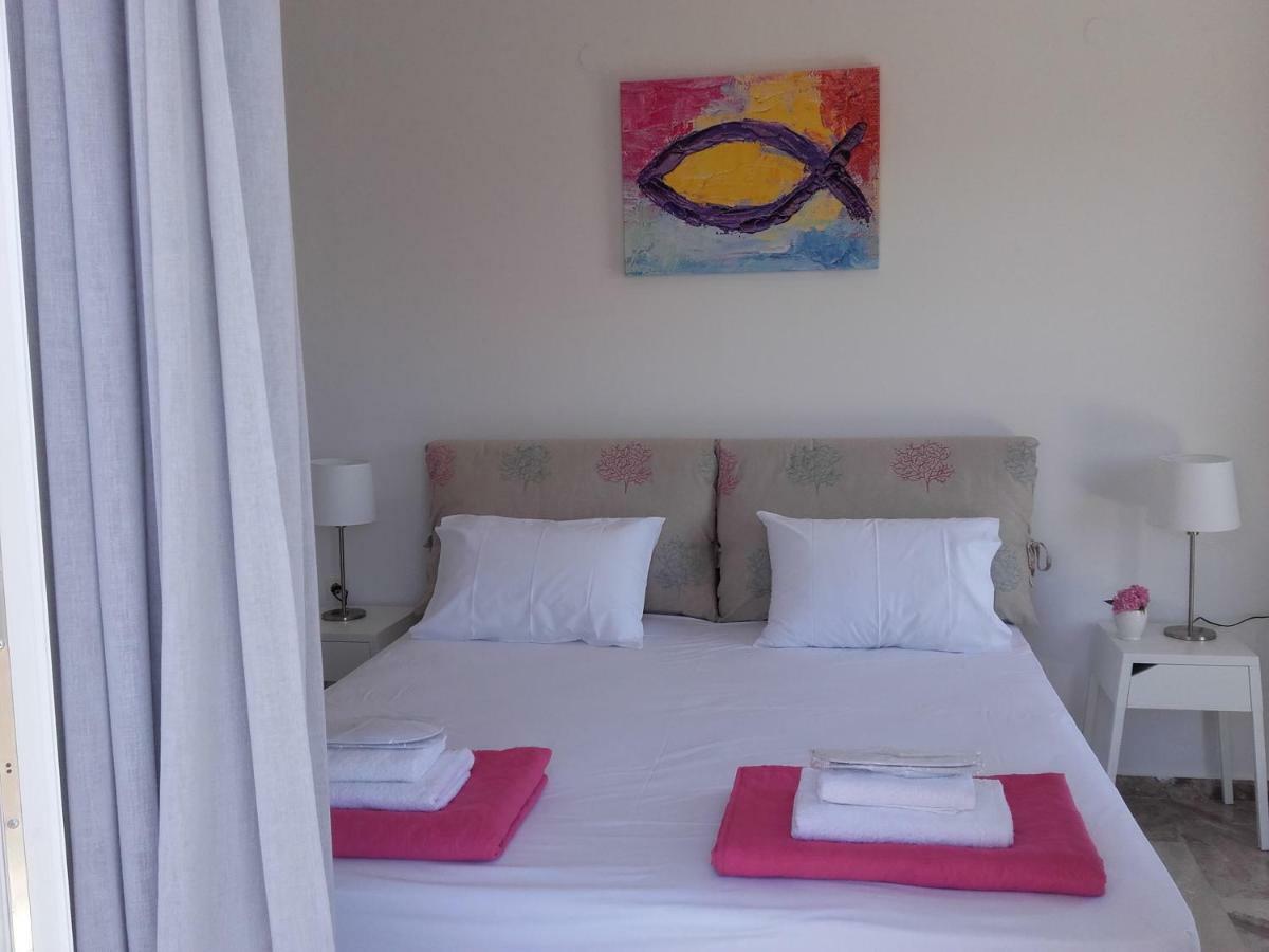 Kontis Apts Apartment Pelekas Bagian luar foto