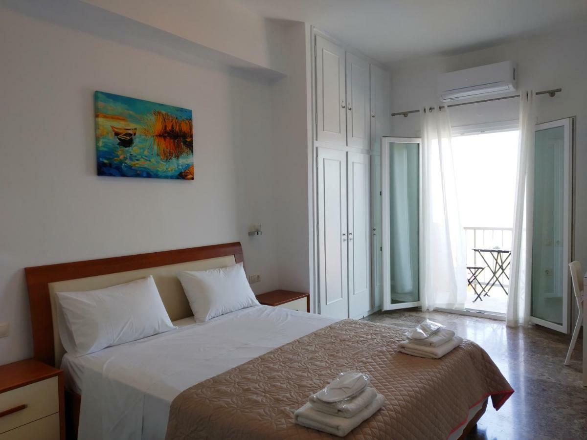 Kontis Apts Apartment Pelekas Bagian luar foto